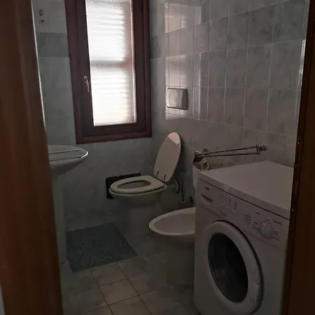 Bilocale In Residenza Con Vista Mare - B9 شقة